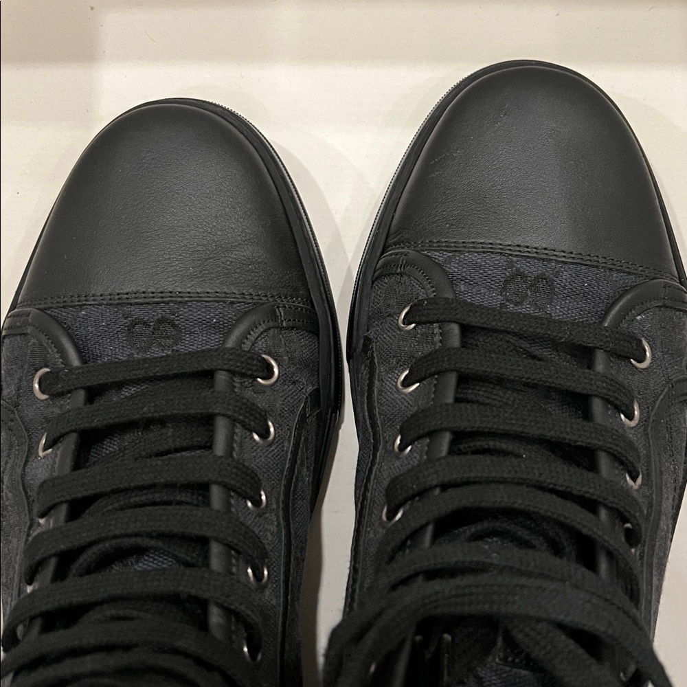 Men’s Gucci high top sneakers - Picture 5 of 9